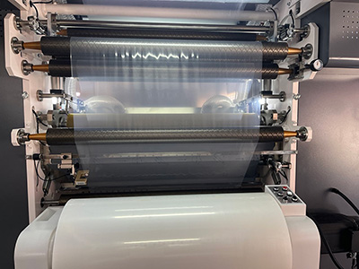 Laminadora triplex sin solventes, A400-ЗV